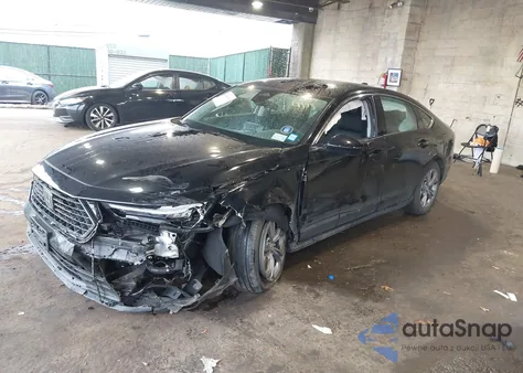 2024 Honda Accord Ex z USA, uszkodzony, nr VIN 1HGCY1F38RA070593